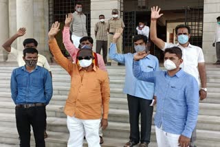 Vatal Nagaraj protest against state government in ramanagara !