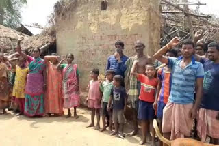 bengal election 2021 Residents of Amanidanga village of Aushagram boycott the vote to demand roads in durgapur