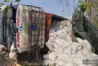 karnal-uncontrolled-truck-rammed-inside-central-institute-nbagr-by-breaking-railing