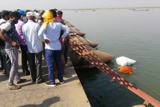 9 dead, 12 missing after jeep falls into Ganga in Bihar