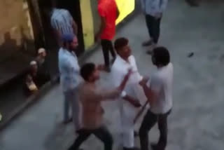 youths stormed into the house for scolding children In Roorkee