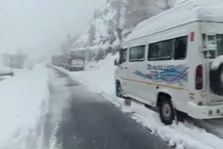 snowfall in Lahaul and Manali