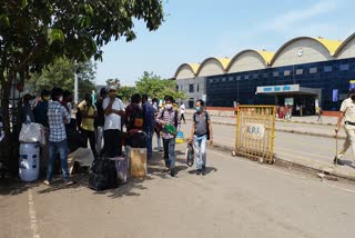 other sate workers leave mumbai ltt