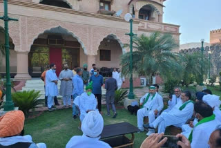 farmer leader Rakesh Tikait met former CM of haryana OP Chautala at Teja Khera farm house in Sirsa