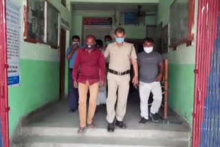 two-smugglers-arrested-with-2-kg-brown-sugar-with-market-value-of-rs-1-crore-in-siliguri