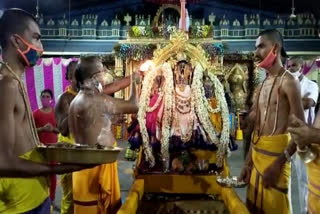 భద్రాద్రి ఆలయంలో తెప్పోత్సవం