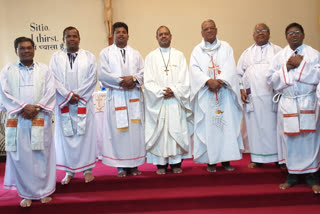 Bishop Theodore Mascarenhas celebrated 32nd anniversary of priesthood