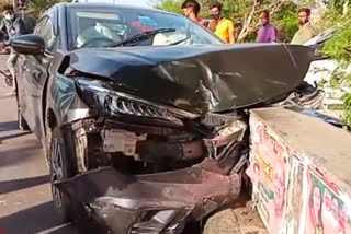 taxi collided with car in rk puram