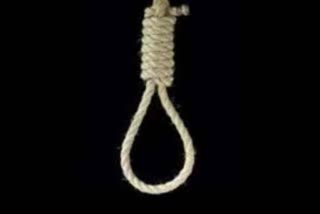 lover-commits-suicide-by-hanging-in-bijapur