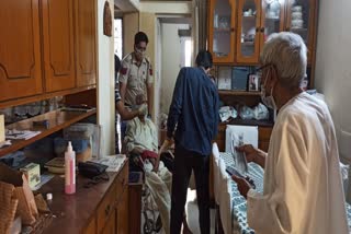 Delhi Police admitted two elderly people to hospital