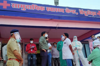 Collector inspects vaccination centers, appeals to people