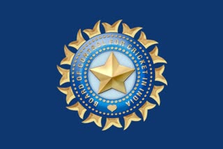 Early exits as COVID cases surge in India; BCCI says league will go on