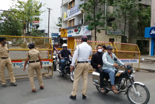 विनाकारण बाहेर फिरणाऱ्यांची कोरोना चाचणी