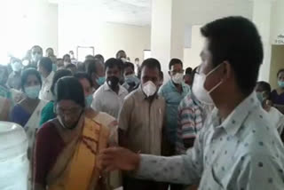 tension-in-khumtai-ideal-hospital-regarding-covid-vaccine-etv-bharat-news