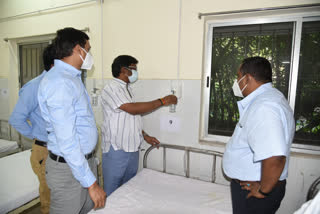 cm inspected 350 beds being constructed in multi-story parking of Ranchi Rims