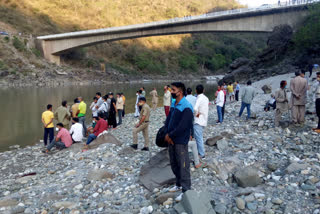 CRPF personnel drowned in Beas river, ब्यास नदी में डूबा सीआरपीएफ का जवान