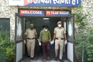 delhi police arrested 2 accused in black marketing case