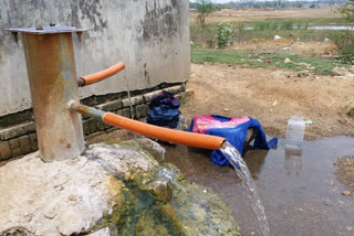 water flowing continuosly in lakhikundi village dumka