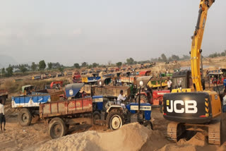 sand illigal mining at srikalahasthi