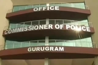 miscreants looted money from liquor shop in gurugram