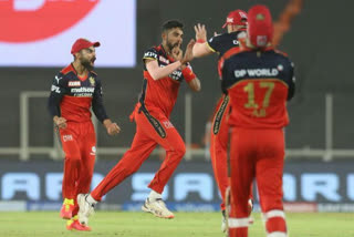 IPL 2021 :  mohammed siraj becomes the new yorker king harassing batsmen in this way watch video