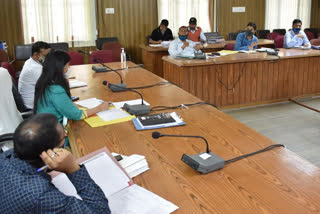 dm-chamoli-swati-bhadauria-holds-review-meeting-of-cm-announcements