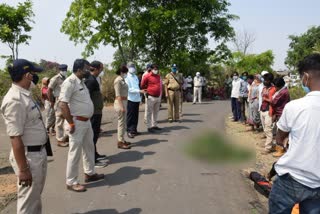 Sensation of double murder in Betul, dead body of mother-son found on road