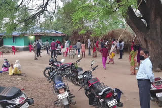 Corona havoc in Kondagaon  Corona bomb erupted in Kondagaon  80 cases of cor found in the same village of Kondagaon  80 corona infected in a single locality of Kondagaon  Kondagaon News  Kondagaon Corona News  Kondagaon Health Department  Kondagaon District Administration  ಅರ್ಧ ಗ್ರಾಮಕ್ಕೆ ವಕ್ಕರಿಸಕೊಂಡ ಕೊರೊನಾ  ಕೋಡಗಾವ್​ ಅರ್ಧ ಗ್ರಾಮಕ್ಕೆ ವಕ್ಕರಿಸಕೊಂಡ ಕೊರೊನಾ  ಕೋಡಗಾವ್​ ಕೊರೊನಾ ಸುದ್ದಿ  ಅರ್ಧ ಗ್ರಾಮಕ್ಕೆ ವಕ್ಕರಿಸಕೊಂಡ ಕೊರೊನಾ ಸುದ್ದಿ