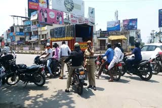 Vehicles Siege and fined by Police in Shimoga