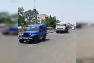 oxygen-tanker-came-from-bider-to-kalburgi