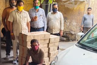 Alcohol recovered from car in Bharatpur, भरतपुर में कार से शराब बरामद