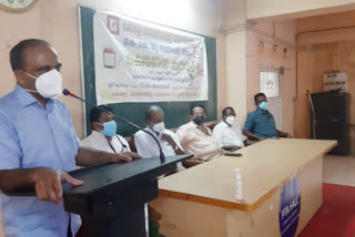 Kerala Journalists Union organizes blood donation camp as part of Founder Day celebrations  രക്തദാന ക്യാമ്പ് സംഘടിപ്പിച്ച് കേരള ജേർണലിസ്റ്റ് യൂണിയൻ  കേരള ജേർണലിസ്റ്റ് യൂണിയൻ  കേരള ജേർണലിസ്റ്റ് യൂണിയൻ കോട്ടയം  Kerala Journalists Union organizes blood donation camp  blood donation camp