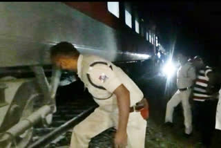 fire-caught-in-jaipur-mumbai-express