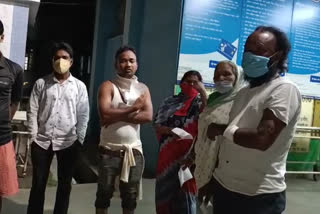 trinmool workers attack on bjp workers house in panaghar durgapur
