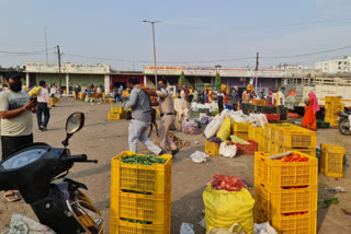 Police action in Tifra wholesale vegetable market