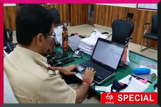 delhi police work in covid time  corona new cases in delhi  cyber crime in delhi  cyber criminal in covid times  cyber criminals in corona cricis  कोरोनाकाल में साइबर ठगी के मामले  दिल्ली में कोरोना के नए मामले  कोरोनाकाल में दिल्ली पुलिस  ऑक्सीजन एवं दवा के नाम पर साइबर ठगी