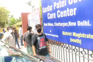 corona new cases in delhi  corona pandemic in delhi  sardar patel covid care center delhi  covid care center in delhi  दिल्ली में कोरोना महामारी  दिल्ली में कोरोना के नए मामले  दिल्ली में कोविड केय़र सेंटर  सरदार पटेल कोविड केयर सेंटर दिल्ली