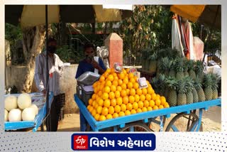 લોકડાઉન અને કરફ્યૂના કારણે નાના વેપારીઓના વ્યવસાય પર માઠી અસર