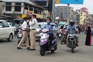 forcefully-shutdown-market-by-jorhat-administration-in-jorhat-due-to-new-covid-sop