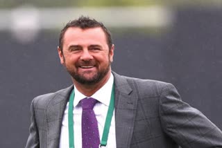 Simon Doull says sorry to fans as he leaves India