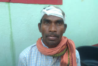 villagers caught a naxalite in hazaribag