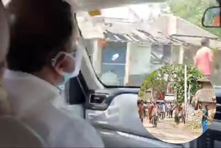 Union Minister V Muraleedharan's car attacked by locals in Panchkhudi, West Midnapore