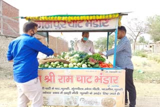 small traders started selling vegetables