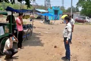 police-took-action-against-people-not-wearing-masks-in-jamshedpur