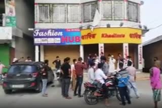 shop-owner-attacked-worker-family-in-kalgachia