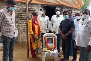 MLA Rasamayi Balakishan standing by the orphan girl in karimnagar