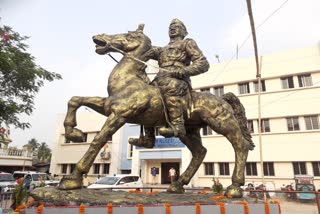 A statue of Netaji on horseback was installed near Gangarampur police station