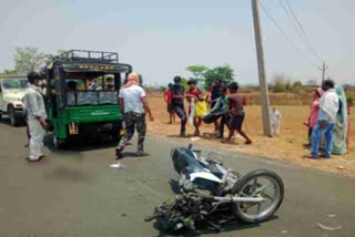 Two people injured in a horrific road accident