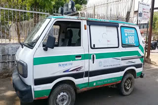 ambulance-driver-carried-passengers-instead-of-patients