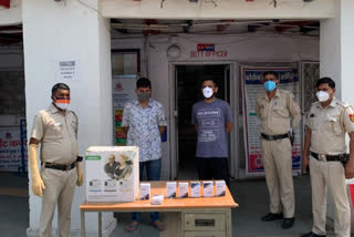 2 accused selling fake Remedesivir injection arrested in nangloi delhi